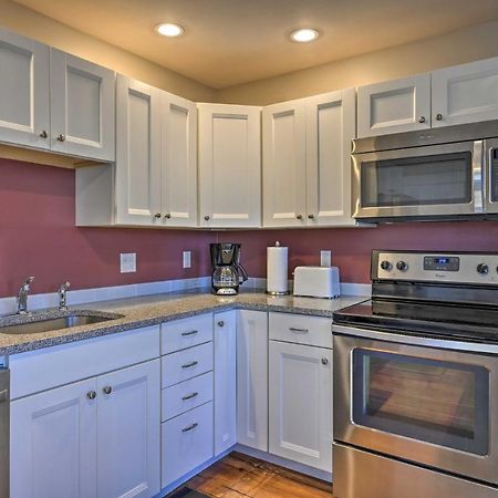Bright Apartment - Half Mi To Greenport Harbor! Luaran gambar